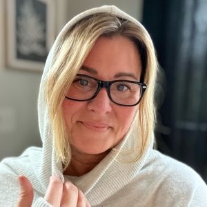 Meet your Posher, Jeanine